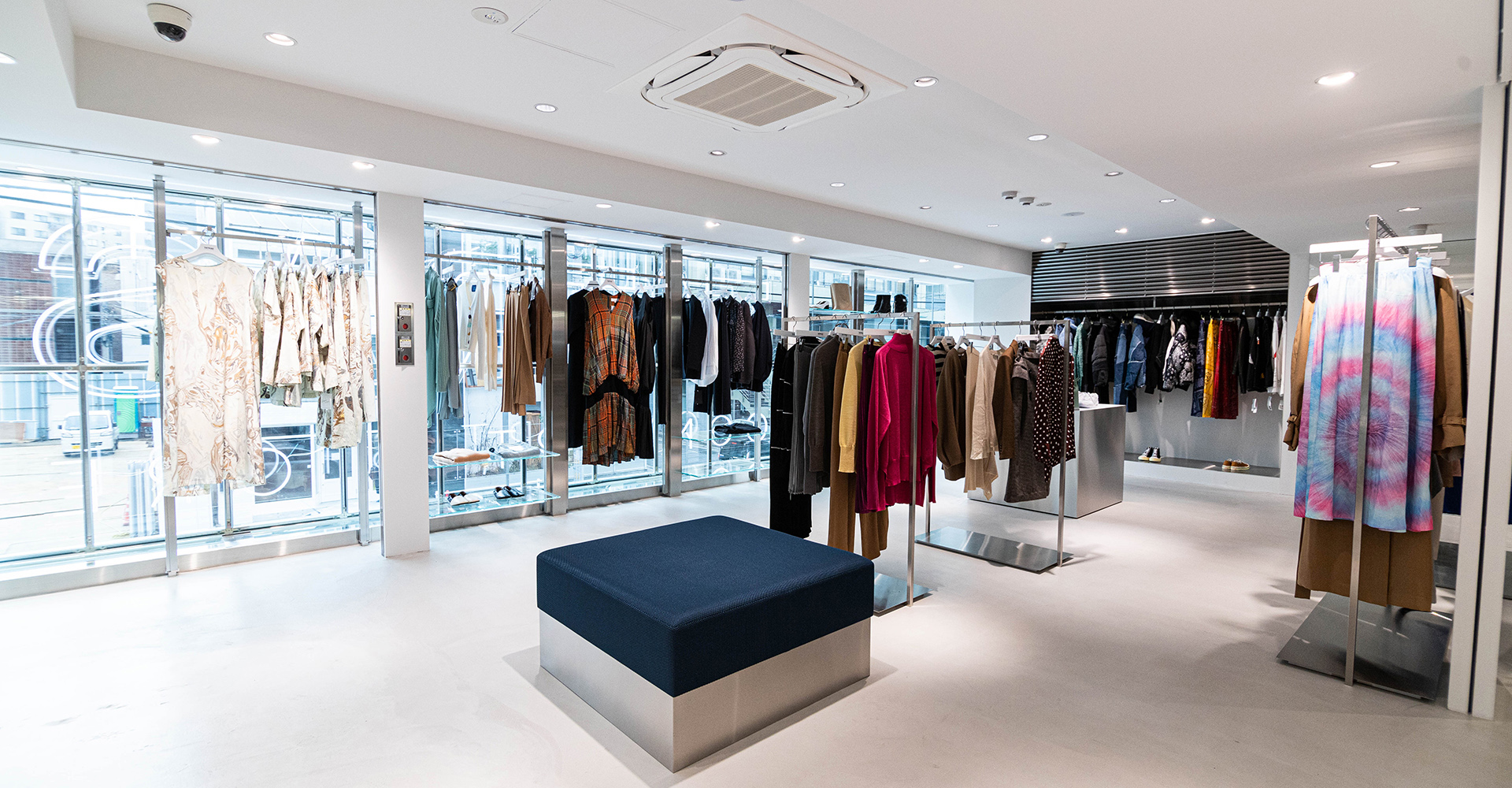 TATRAS CONCEPT STORE AOYAMA RENEWAL OPEN ｜TATRAS CONCEPT STORE タトラス公式通販サイト