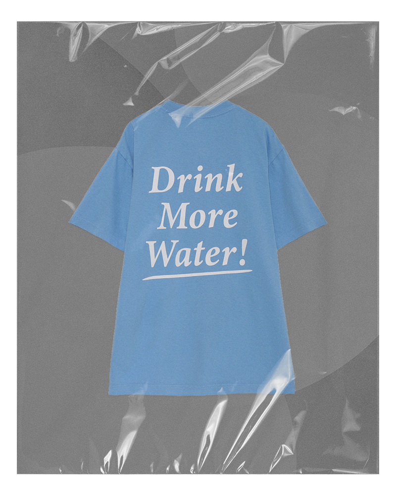 SPORTY＆RICH DRINK MORE WATER T SHIRT