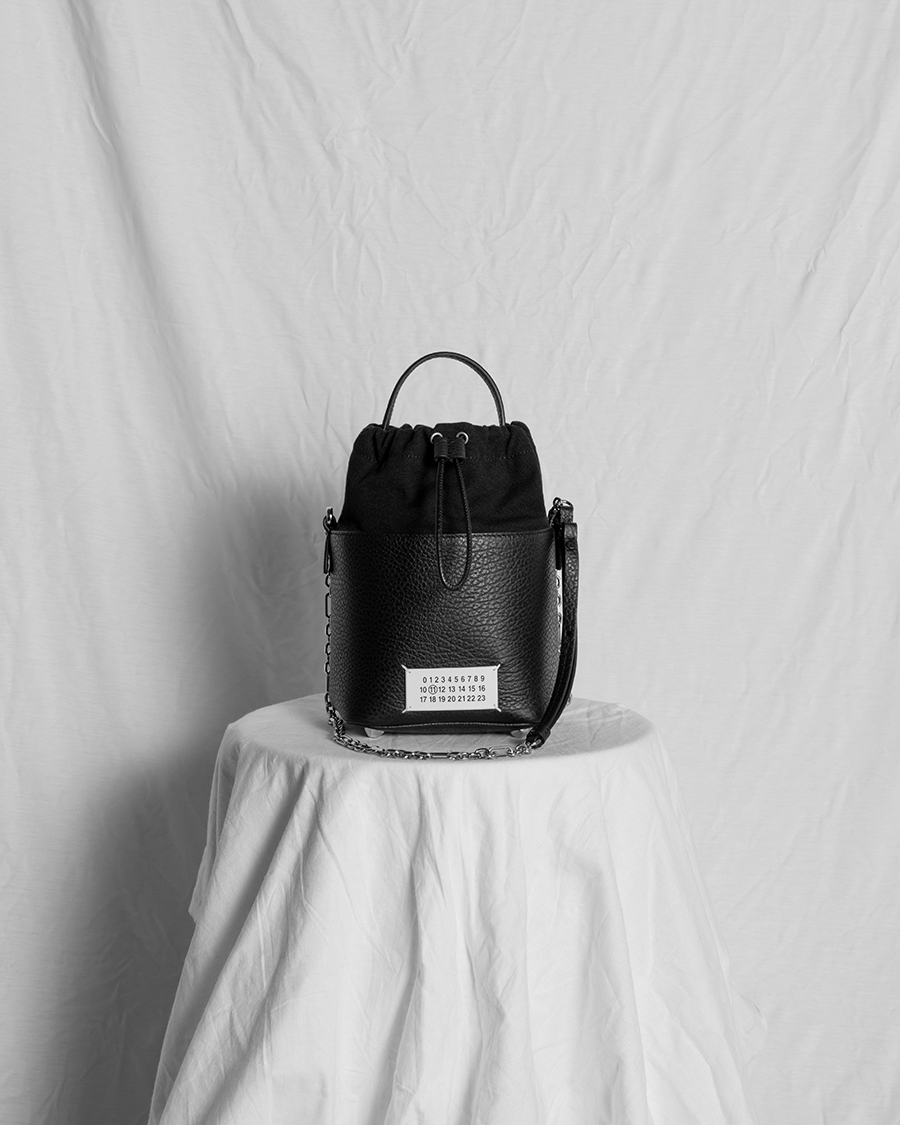ジェンダーレスに使える Maison Margiela の23年秋冬最新バッグ