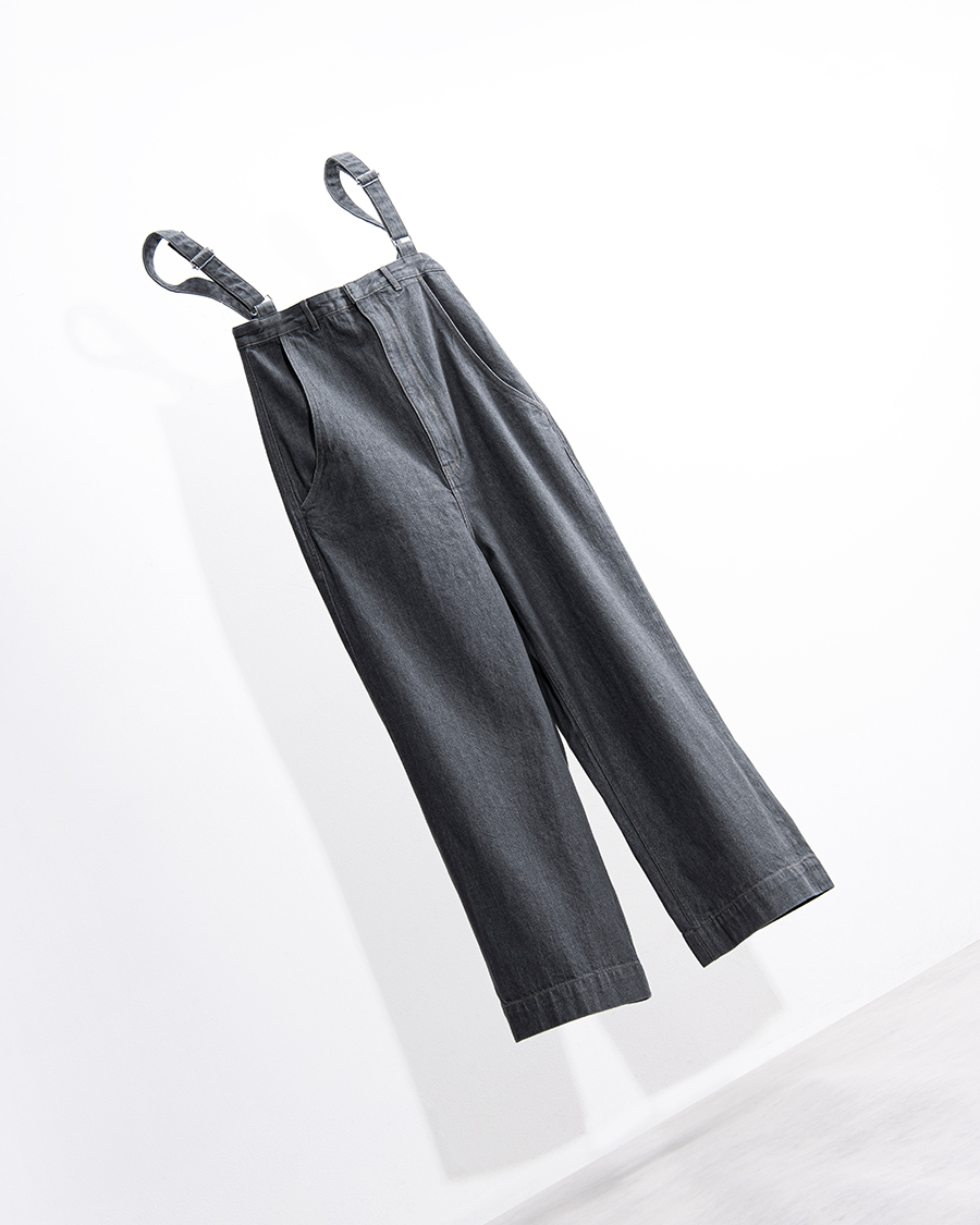 LIVINGTONE FINTAN - Super high-rise with suspenders