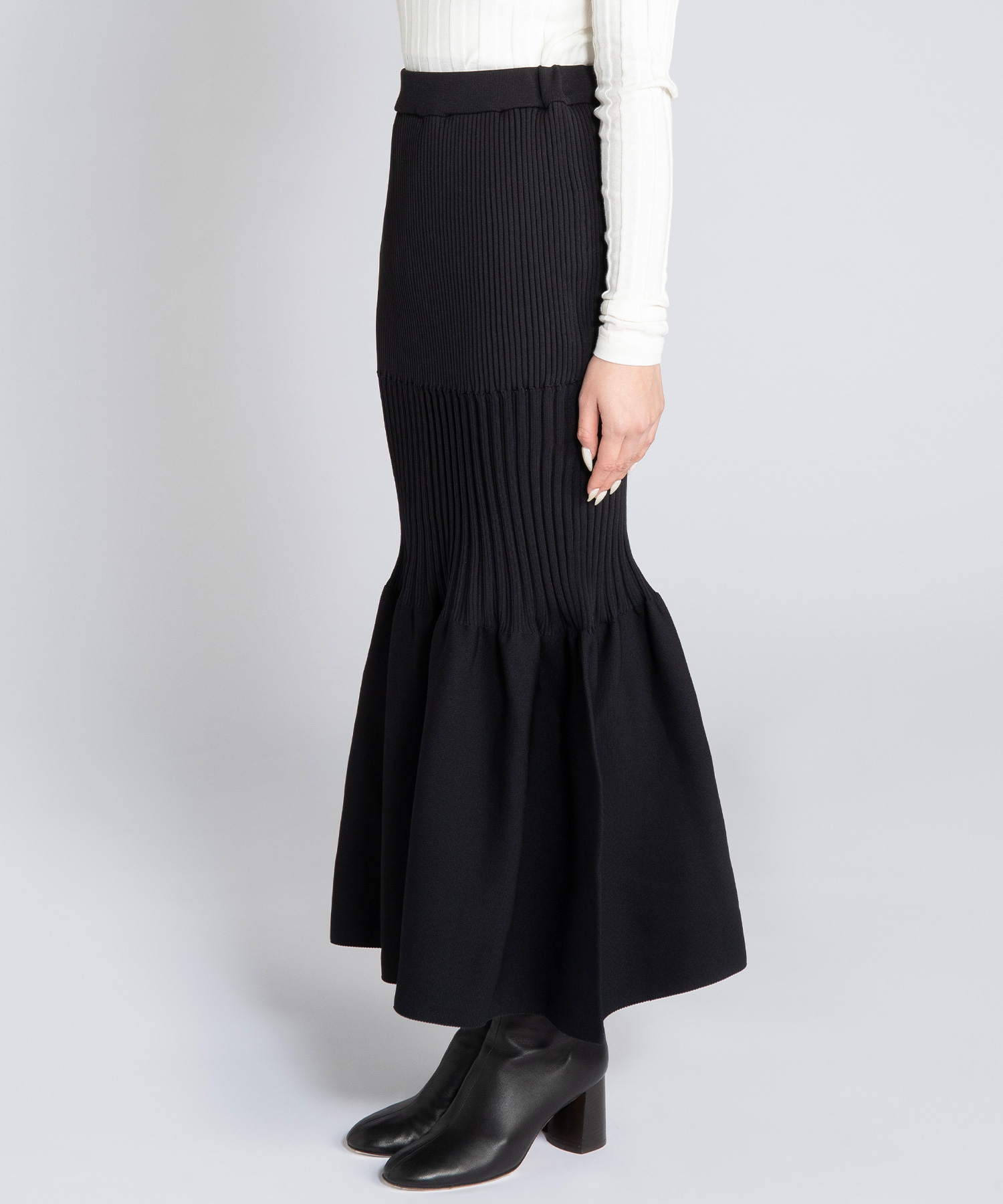 FLUTED MERMAID SKIRT（CFCL）｜TATRAS CONCEPT STORE タトラス公式 