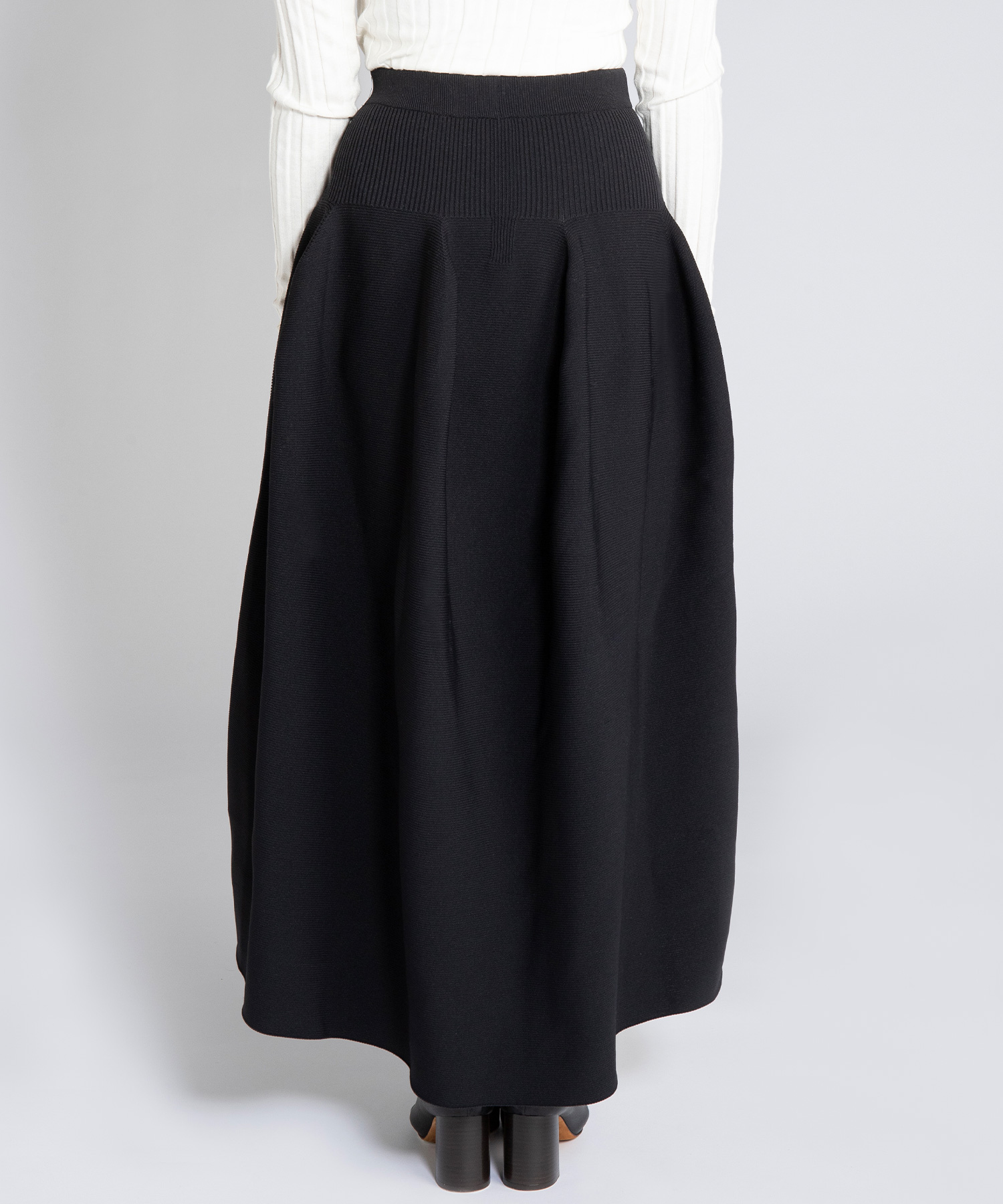 POTTERY ROUNDED HEM SKIRT（CFCL）｜TATRAS CONCEPT STORE タトラス公式通販サイト