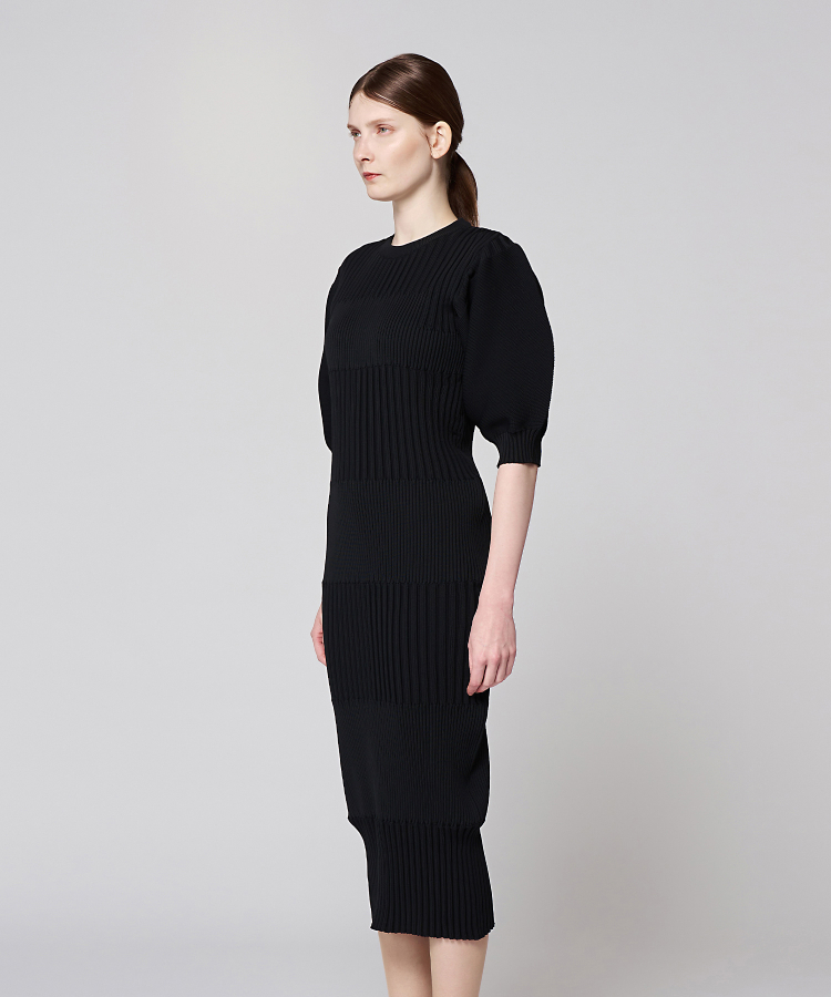 FLUTED SHORT PUFF SLEEVE DRESS（CFCL）｜TATRAS CONCEPT STORE ...