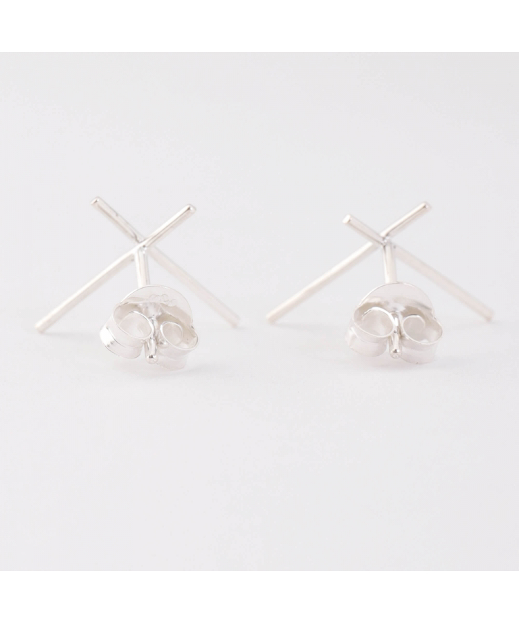 WIRE EARRINGS CROSS BIG 925 AG（SASKIA DIEZ）｜TATRAS CONCEPT