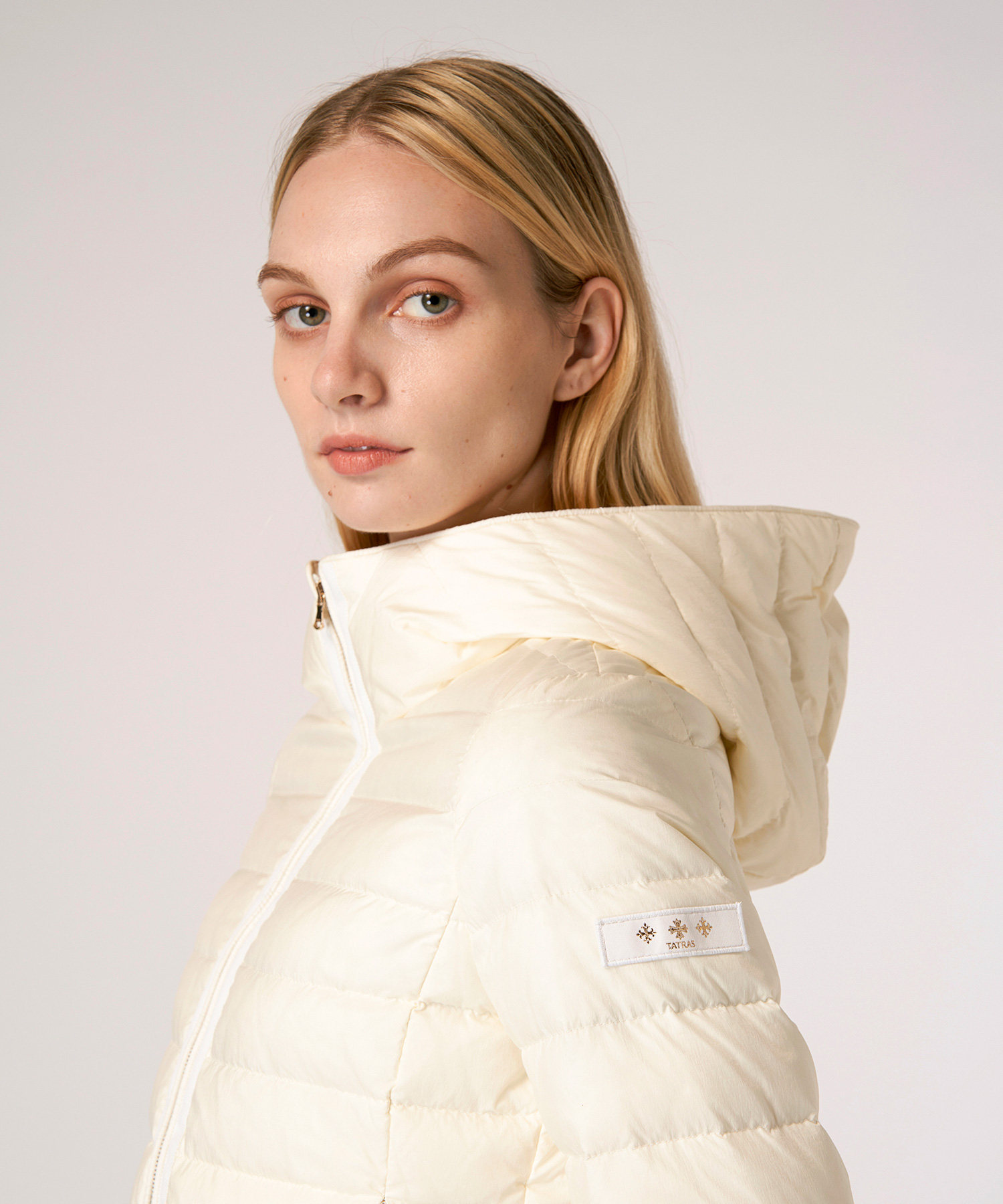 LAULA ローラ（TATRAS）｜TATRAS CONCEPT STORE タトラス公式通販サイト