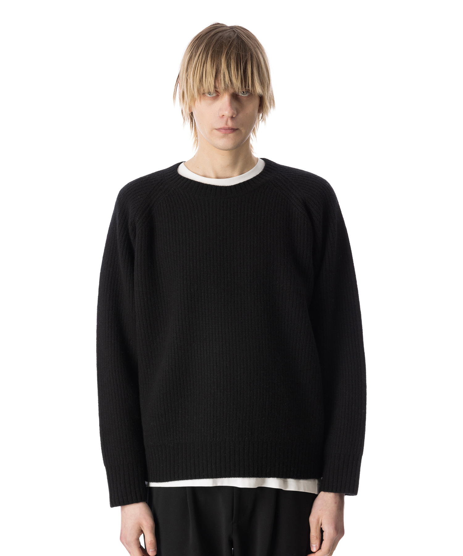 送料無料 ATTACHMENT(アタッチメント) BRITISH WO KNIT CREWNECK PULLOVER ・厳選された英国羊毛使用した、ふんわりと程よい厚みがありつつも軽さがあるニット。 