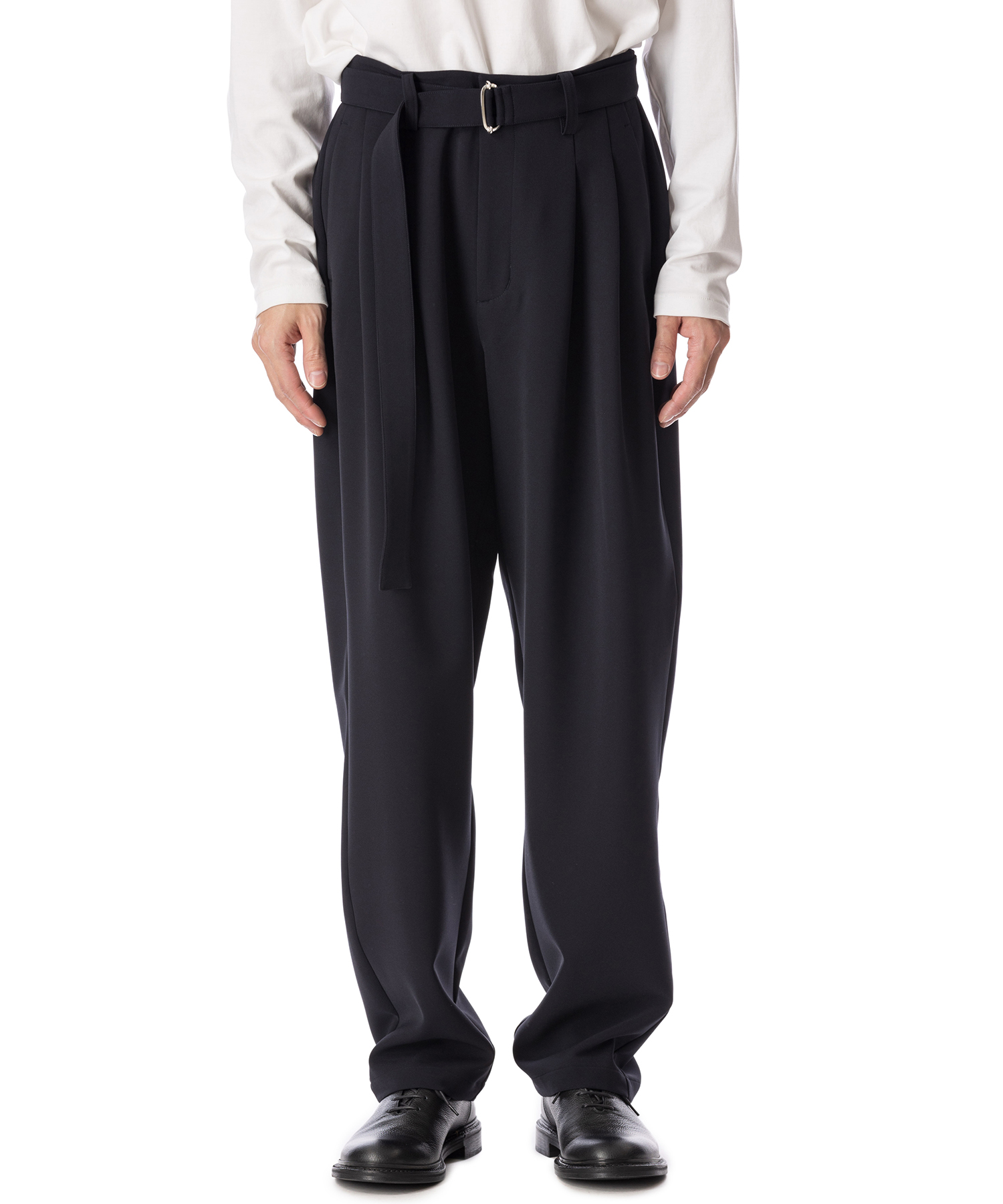 ATTACHMENT PE STRETCH DOUBLE CLOTH BELTED TAPERED FIT TROUSERS 送料無料 NAVY/40 サイズ:01,02,03 ロングパンツ メンズ