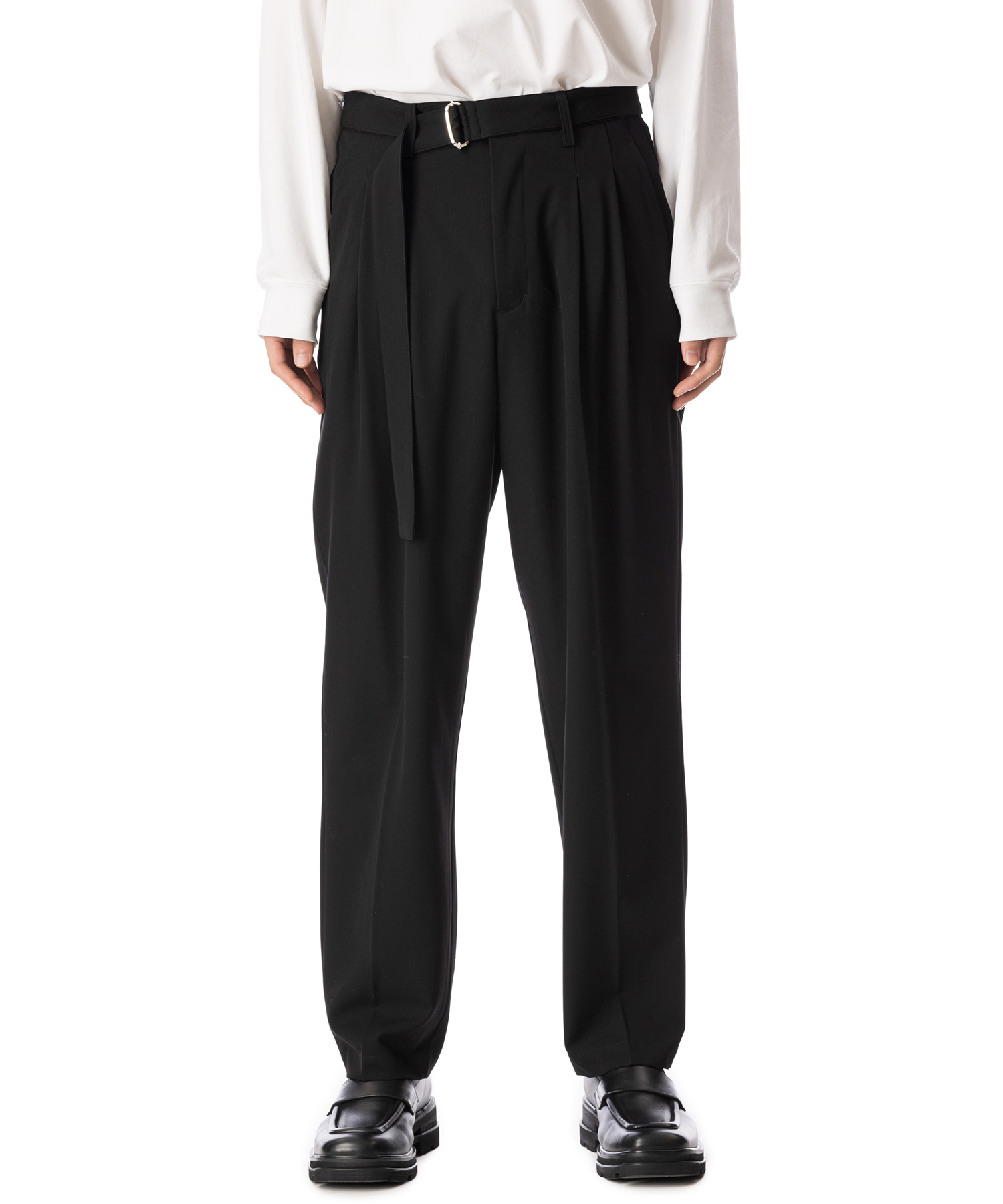 ATTACHMENT 2/90 HIGH TWIST WO GABARDINE BELTED TAPERED FIT TROUSERS 送料無料 BLACK/01 サイズ:01,02,03 ロングパンツ メンズ