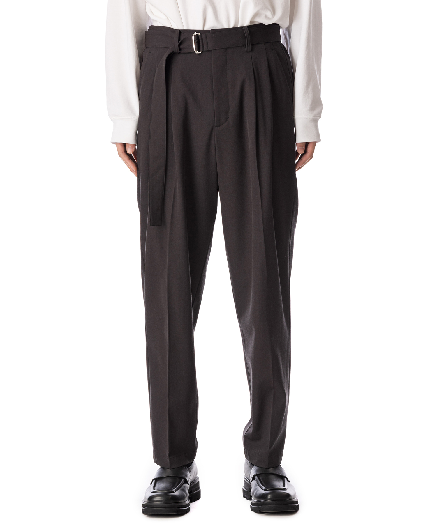 ATTACHMENT 2/90 HIGH TWIST WO GABARDINE BELTED TAPERED FIT TROUSERS 送料無料 D.GRAY/03 サイズ:01,02,03 ロングパンツ メンズ