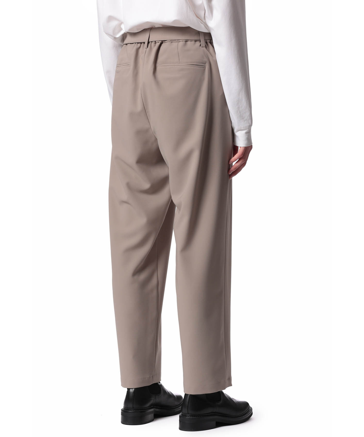 PE CONPACT TWILL BELTED TAPERED FIT TROUSERS（ATTACHMENT）｜TATRAS 