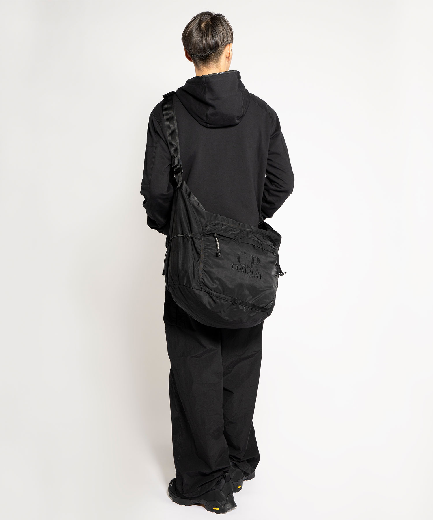 NYLON B CROSSBODY MESSENGER BAG（C.P. COMPANY）｜TATRAS CONCEPT  