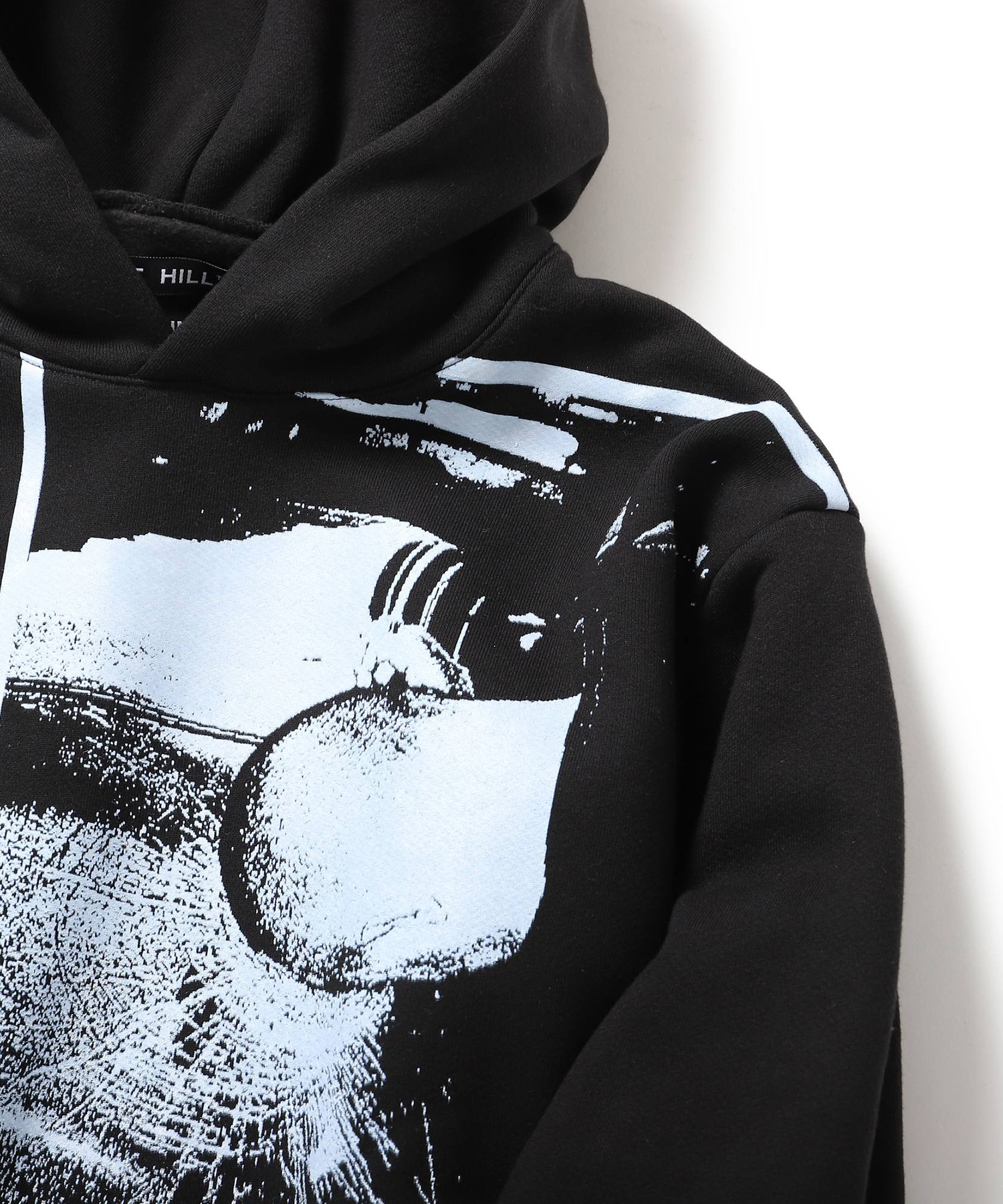 BLACK RIOT HOODIE（RIOT HILL）｜TATRAS CONCEPT STORE タトラス公式