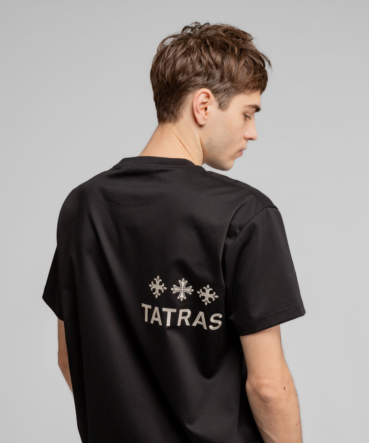 心躍る休日を作る、洗練されたコレクション｜TATRAS CONCEPT STORE